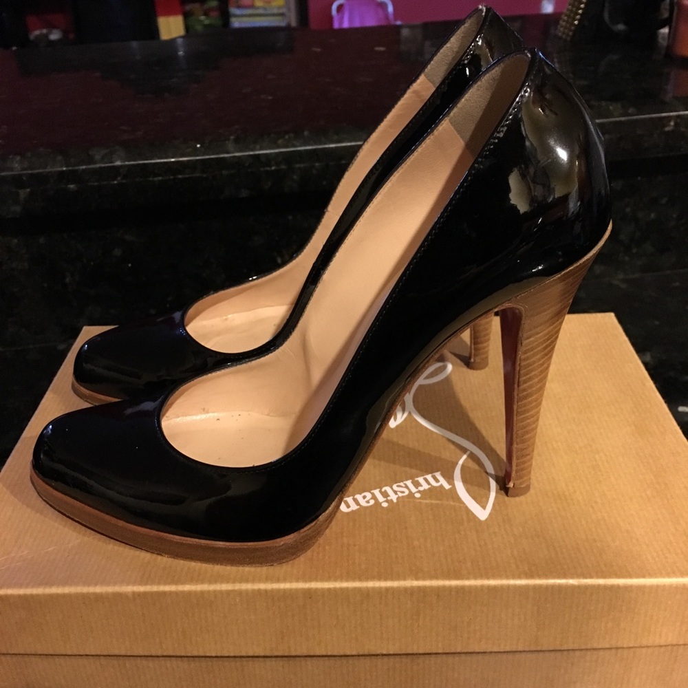 Hott  patent black wood heels w box high